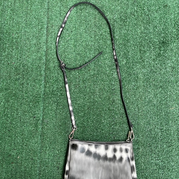 Steve Madden purse - Picture 5 of 10